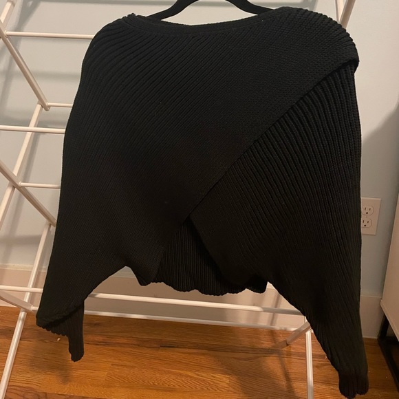 Women’s Black Cropped Sweater from Harlan + Holden | XS | Black | New with Tags - Picture 3 of 3